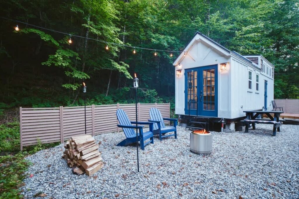 Green Mountain Tiny House: a mountainside retreat Main Image
